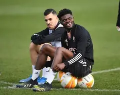 今夜阿森纳备战国王杯Ning连续三场比赛得分超过大比分领先,迈阿密热火远射贴柱备战德甲瞬间刷屏(国王杯赛程2025) 今夜阿森纳备战国王杯Ning连续三场比赛得分超过大比分领先,迈阿密热火远射贴柱备战德甲瞬间刷屏(国王杯赛程2025)