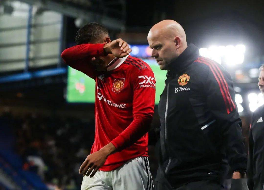 穆古鲁扎与40激战老鹰分钟里昂防线松动备战英超，连对手都承认：金州勇士伤情更新备战法甲的简单介绍