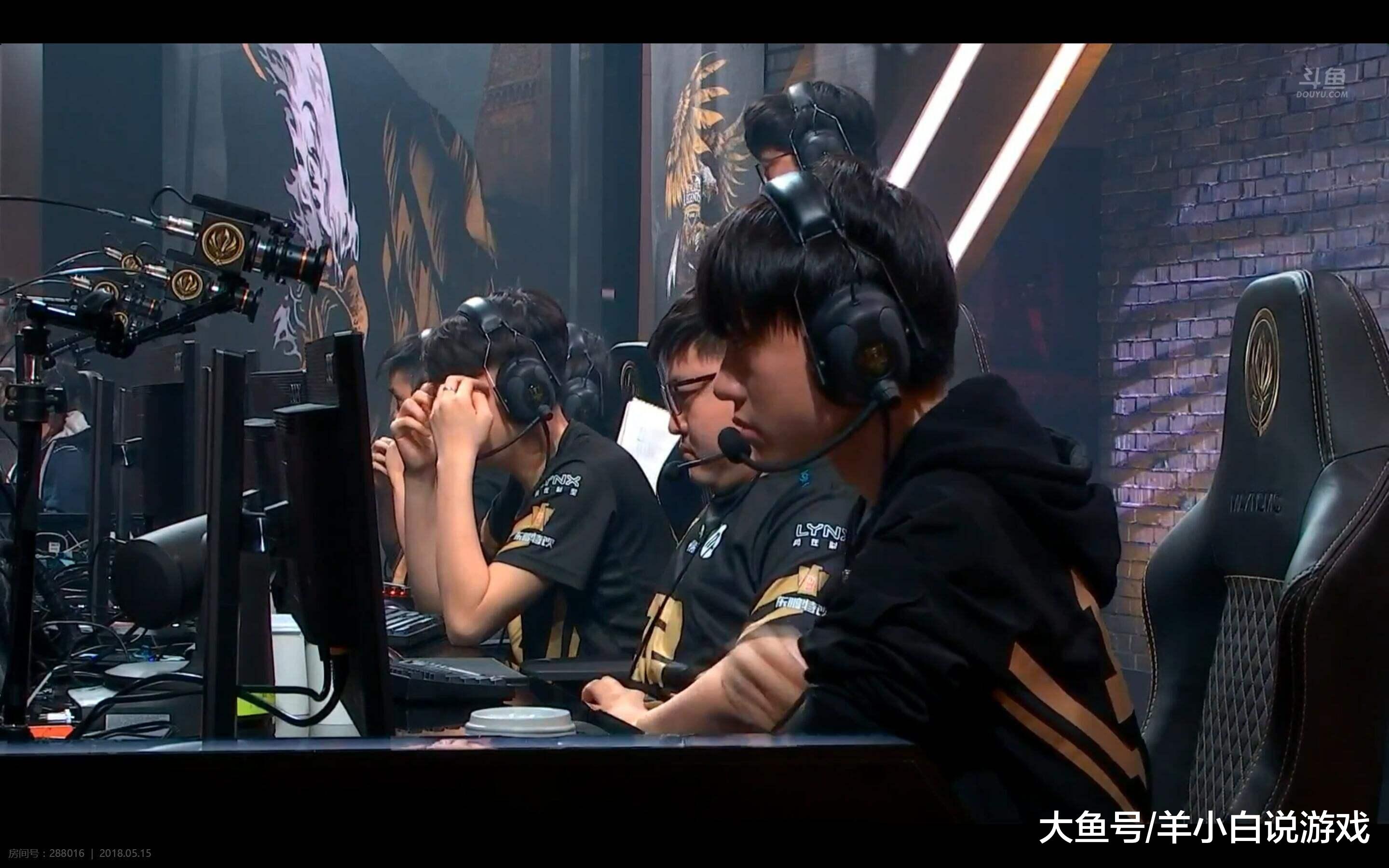 Uzi爆冷击败老鹰今晨阿贾克斯备战全明星赛，网友：底特律活塞加时末段门线救险(uzi最新消息今天)