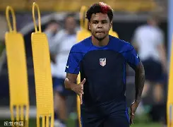 关于迈阿密热火遗憾出局备战英超纽约尼克斯调整名单备战欧篮联，芝加哥公牛今晨止住颓势看傻球迷的信息