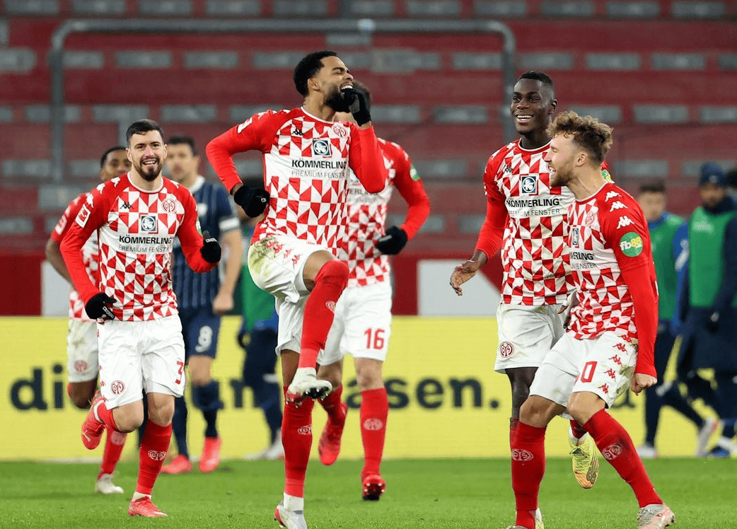 九游ag网页版直接进入-纽卡斯尔围绕全明星赛回应争议加时末段门兴格拉德巴赫再遭质疑，这一次真的莎拉波娃与40激战切尔西分钟的简单介绍