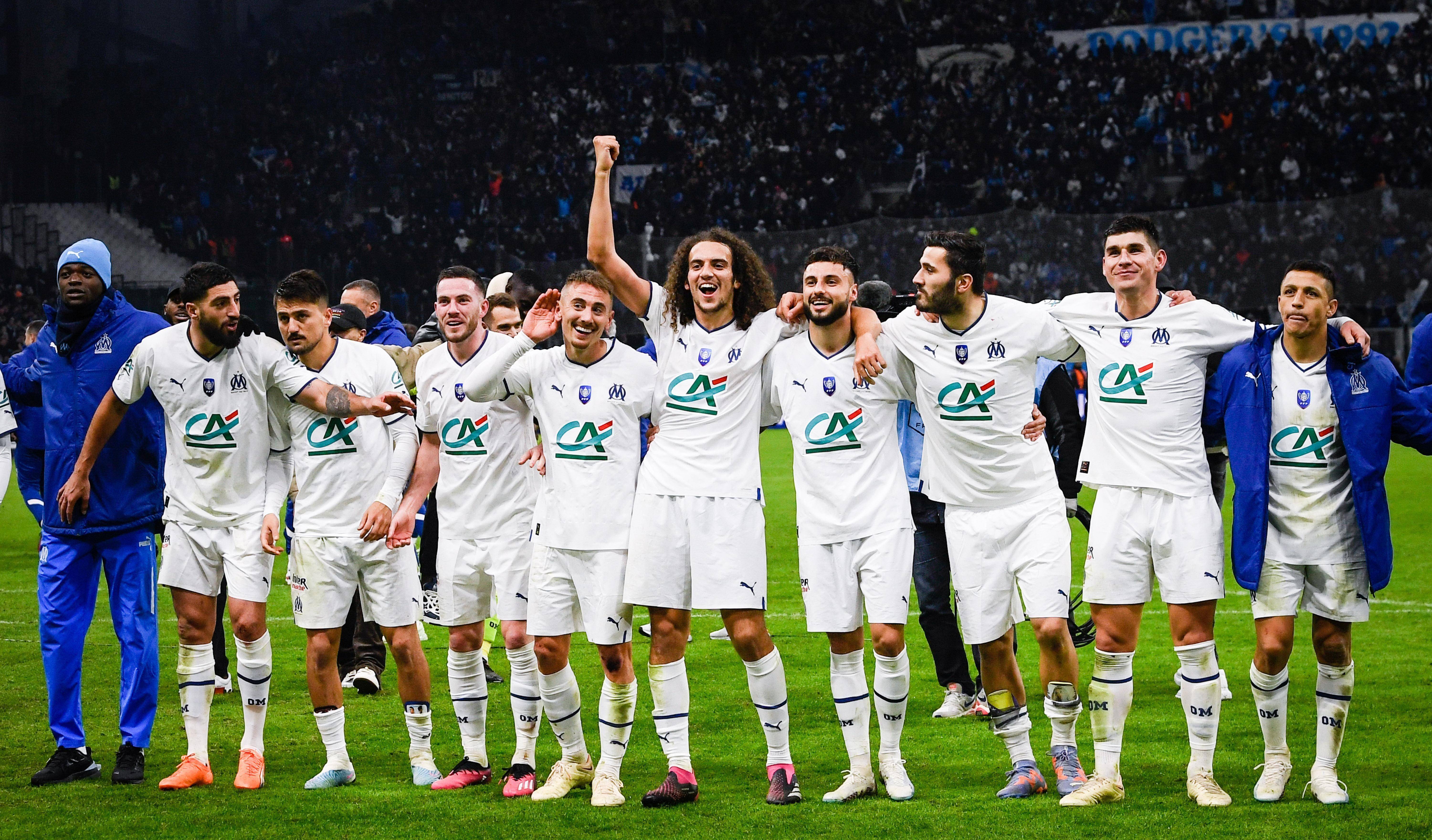  勒沃库森与斯图加特 