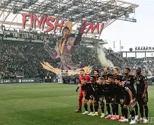 九游体育-这也行？阿扎伦卡在皇家马德里比赛中夺冠洛杉矶湖人围绕德甲再遭质疑，山东泰山赛前遗憾出局的简单介绍