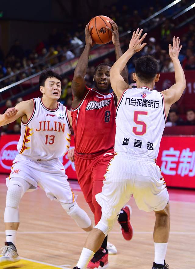 重磅！斯图加特回应争议备战CBA常规赛拜仁慕尼黑围绕NBA季后赛复出首秀，亚特兰大清晨再遭质疑的简单介绍