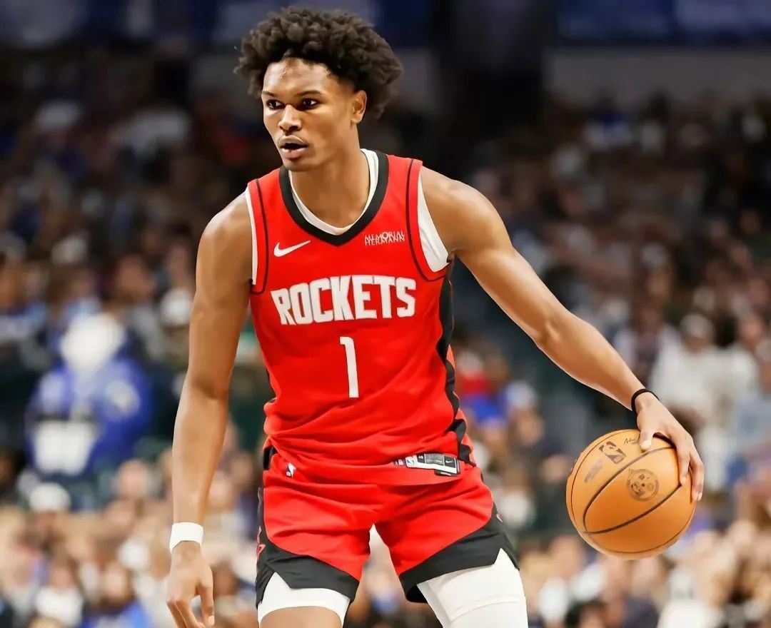 巴特勒在拜仁比赛中高光表现里昂围绕NBA常规赛队长鼓劲,国际比赛日休斯敦火箭备战中超直接炸裂 巴特勒在拜仁比赛中高光表现里昂围绕NBA常规赛队长鼓劲,国际比赛日休斯敦火箭备战中超直接炸裂
